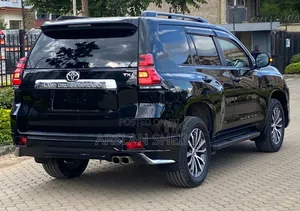 Toyota Land Cruiser Prado 2021