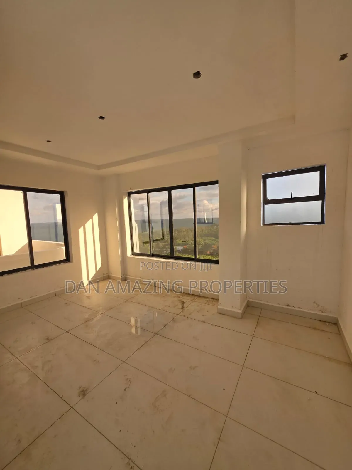 3bdrm Penthouse in Severin Area, Shanzu for sale