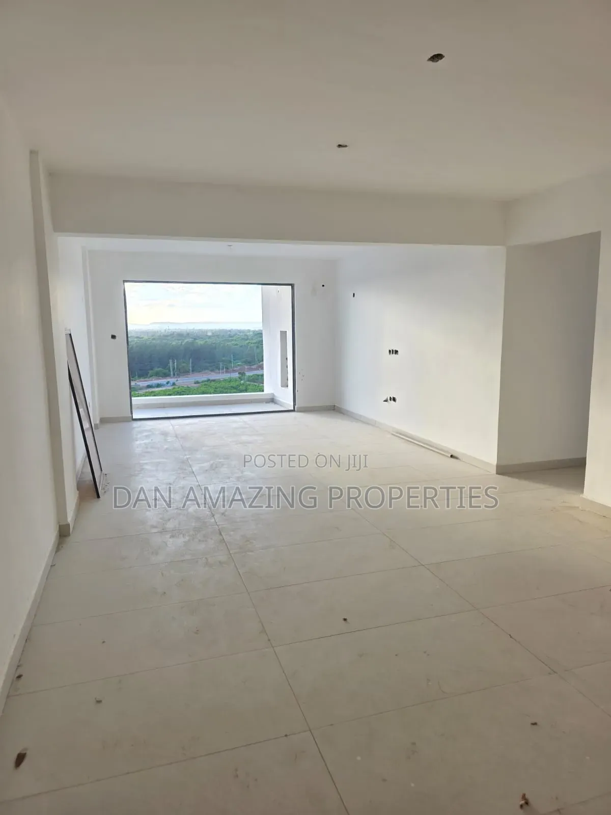 3bdrm Penthouse in Severin Area, Shanzu for sale