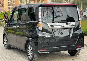 Toyota Tank 2019 Black
