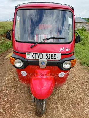 Piaggio Scooter 2024 Red
