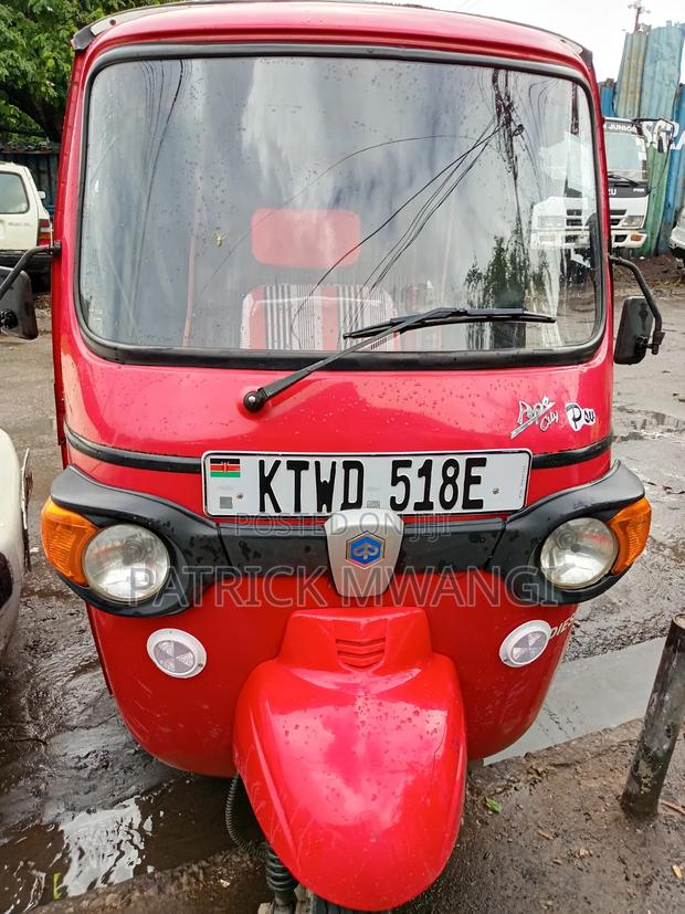 Piaggio Scooter 2024 Red - thumbnail 2