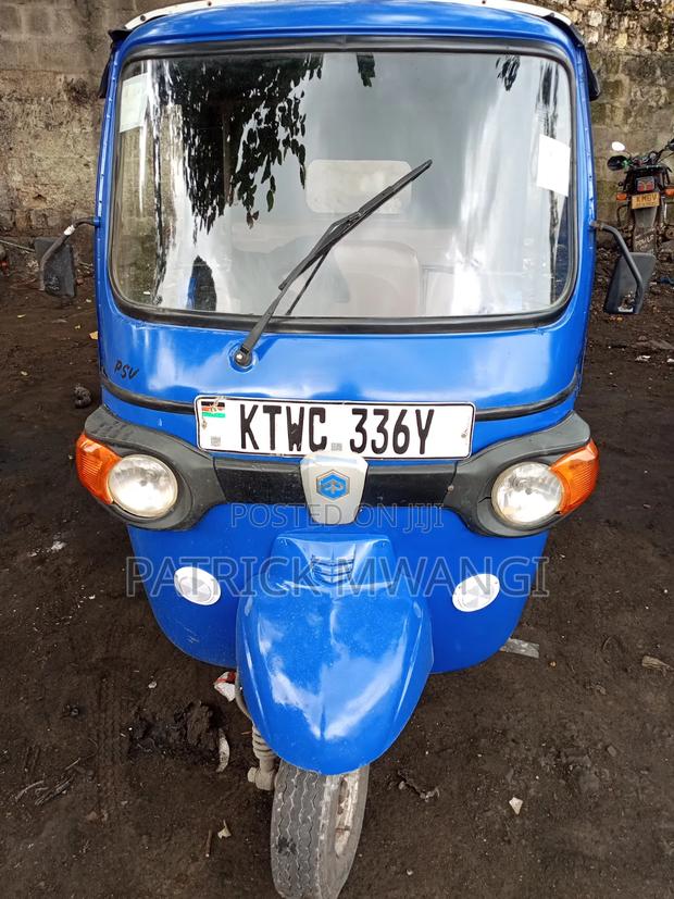 Piaggio Scooter 2023 Blue