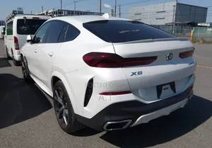 BMW X6 xDrive40i 2021 White