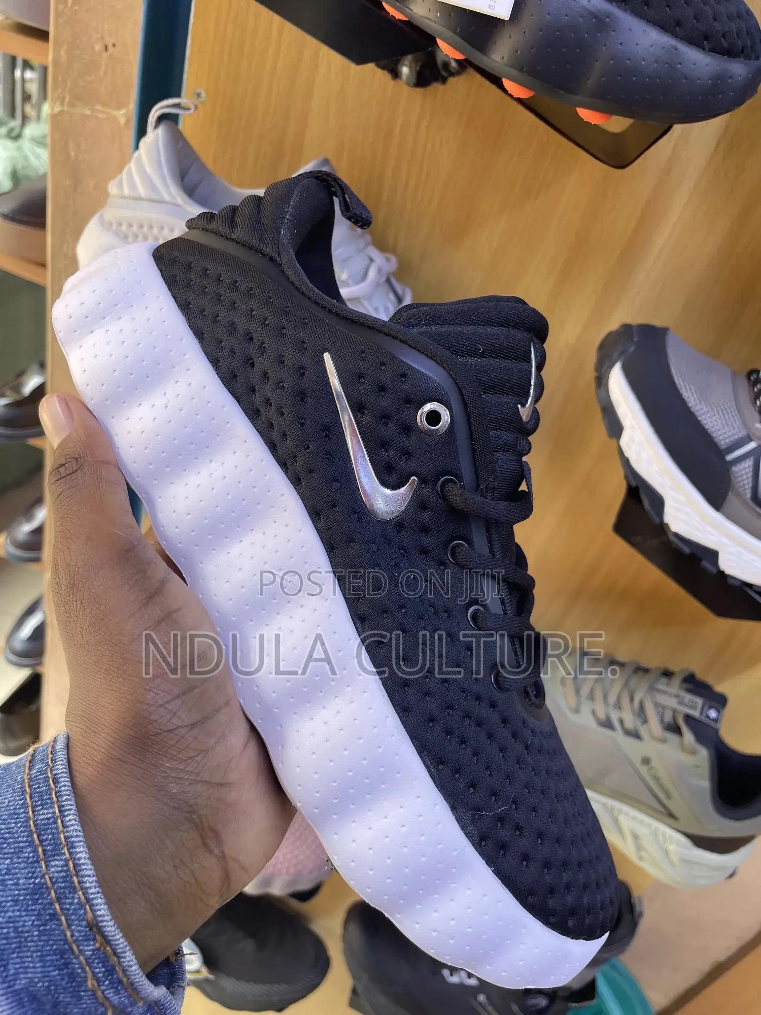 Nike Mind 002