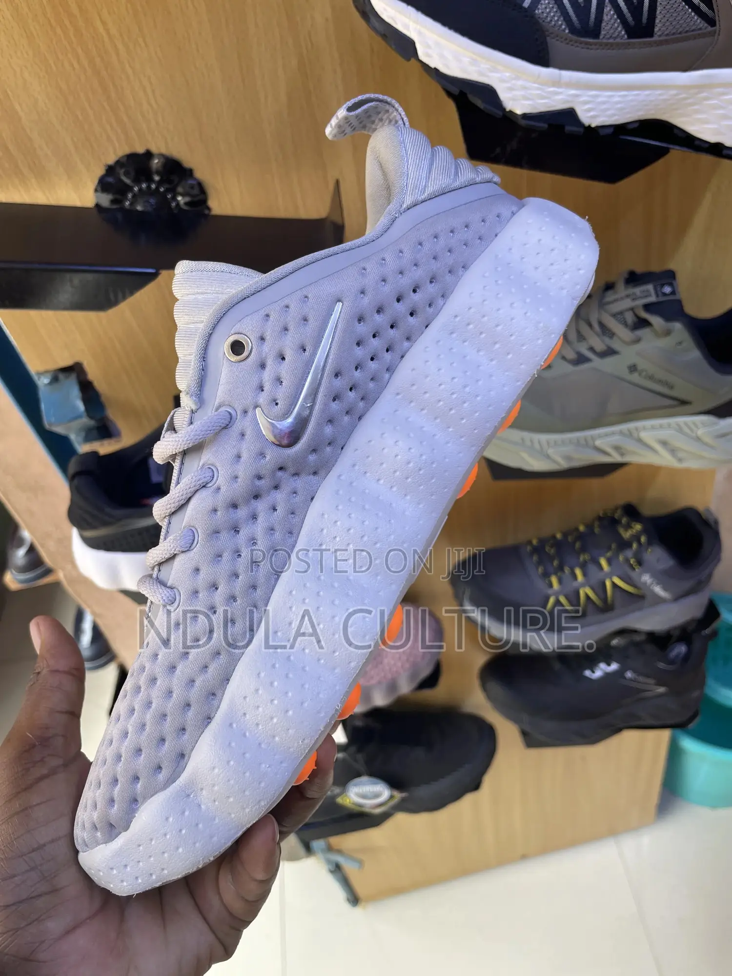 Nike Mind 002