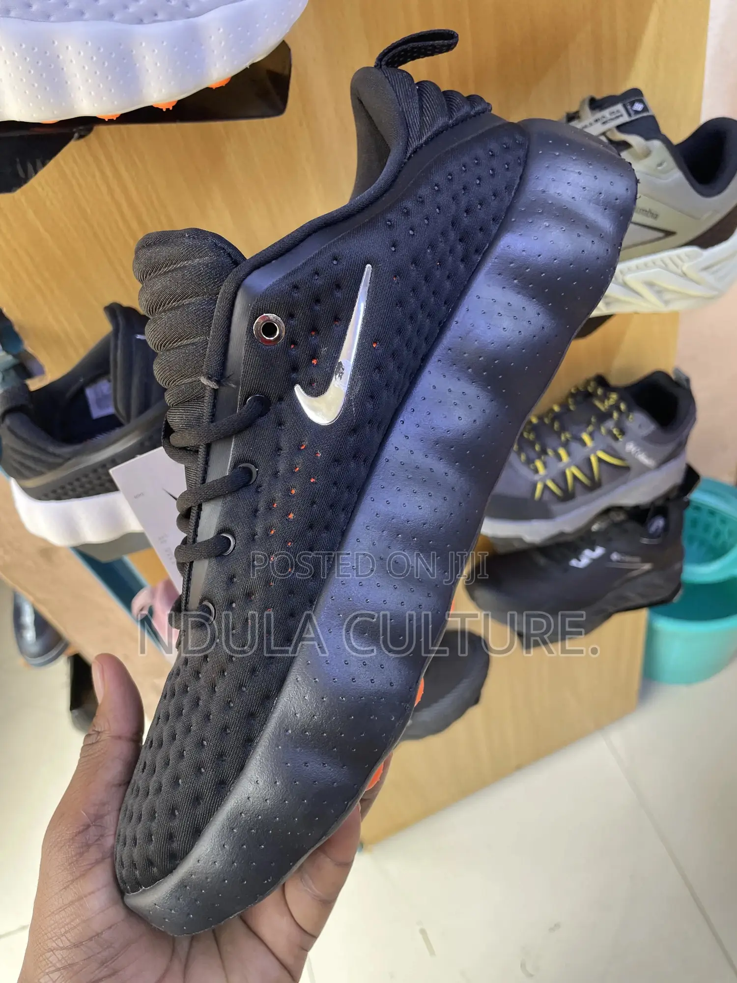 Nike Mind 002
