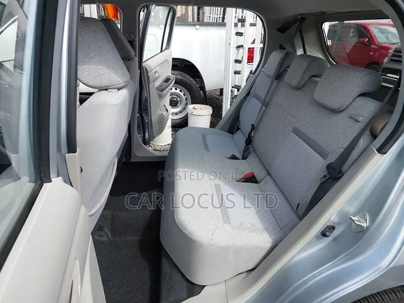 Toyota Passo 2018 Silver