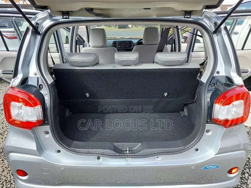 Toyota Passo 2018 Silver
