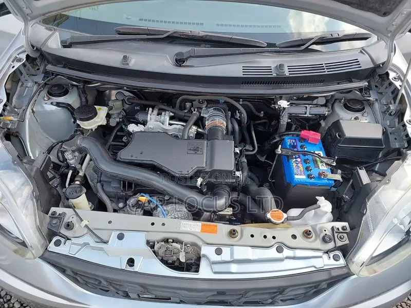 Toyota Passo 2018 Silver