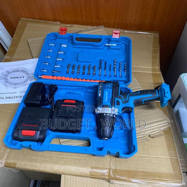 Makita 21v Cordless Drill and Screwdriver Machine With Dual Batteries - main view