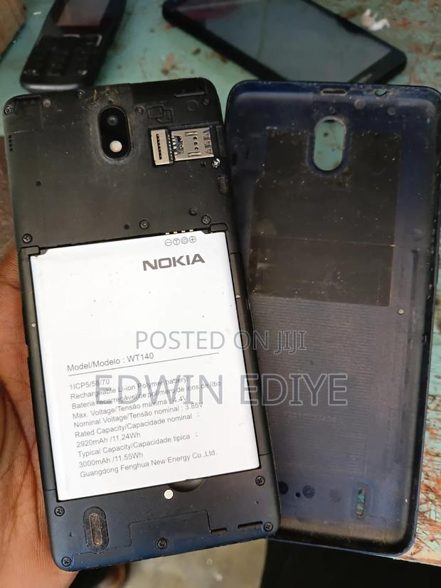 Nokia C1 16 GB Blue - thumbnail 3