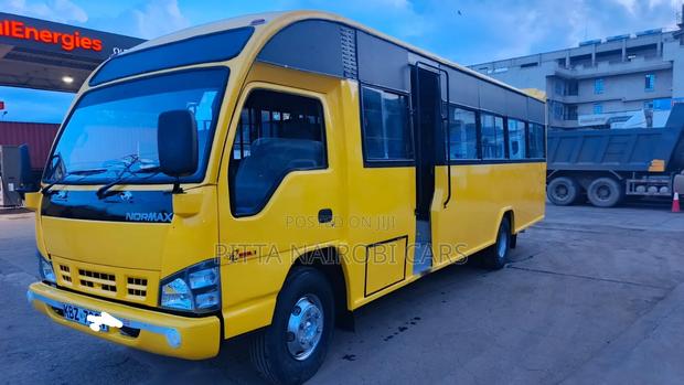 Isuzu NQR 2014 Yellow - thumbnail 7