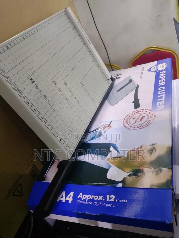 Paper Cutter A4 Size