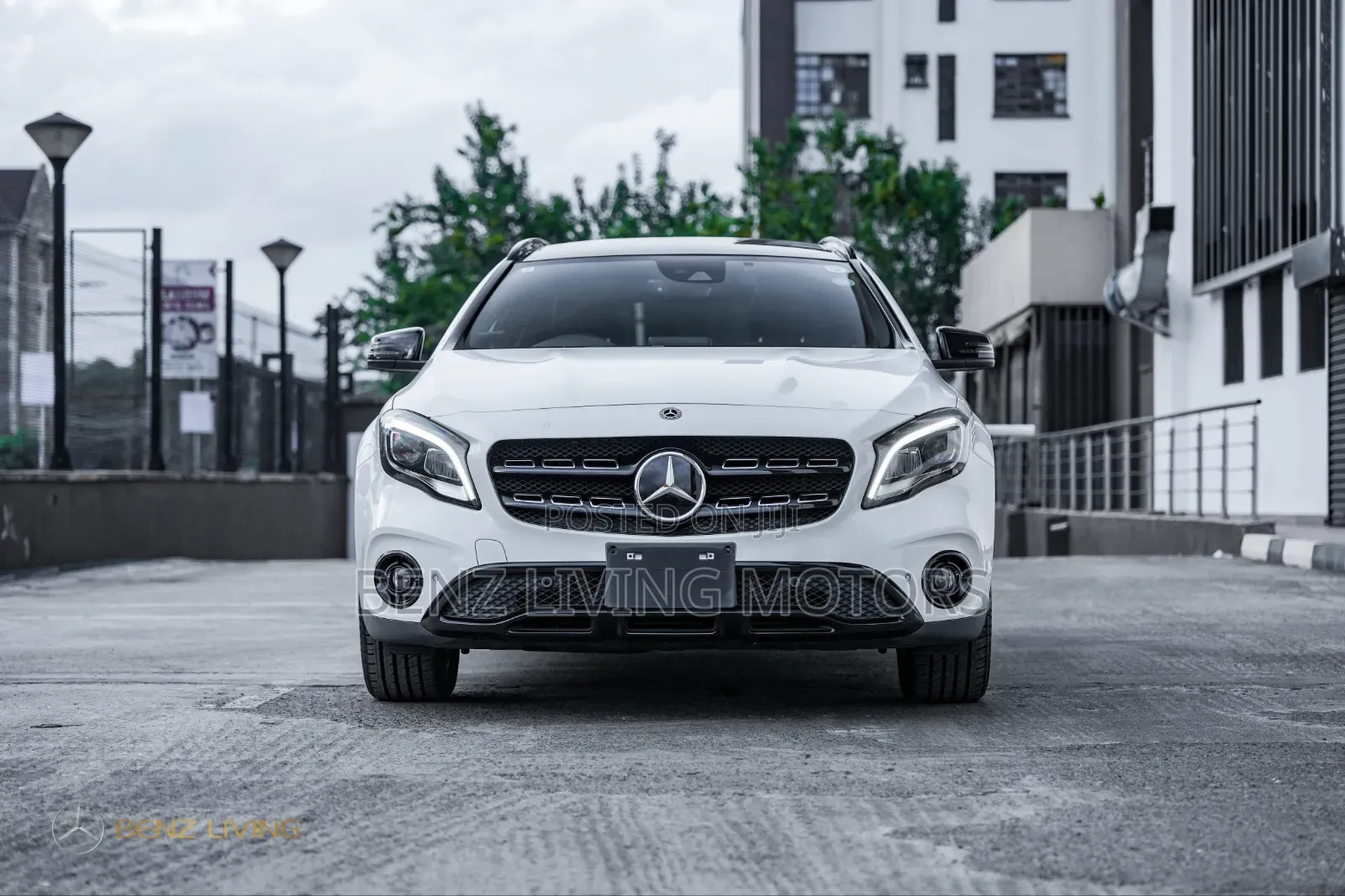 Mercedes-Benz GLA-Class 2019 White