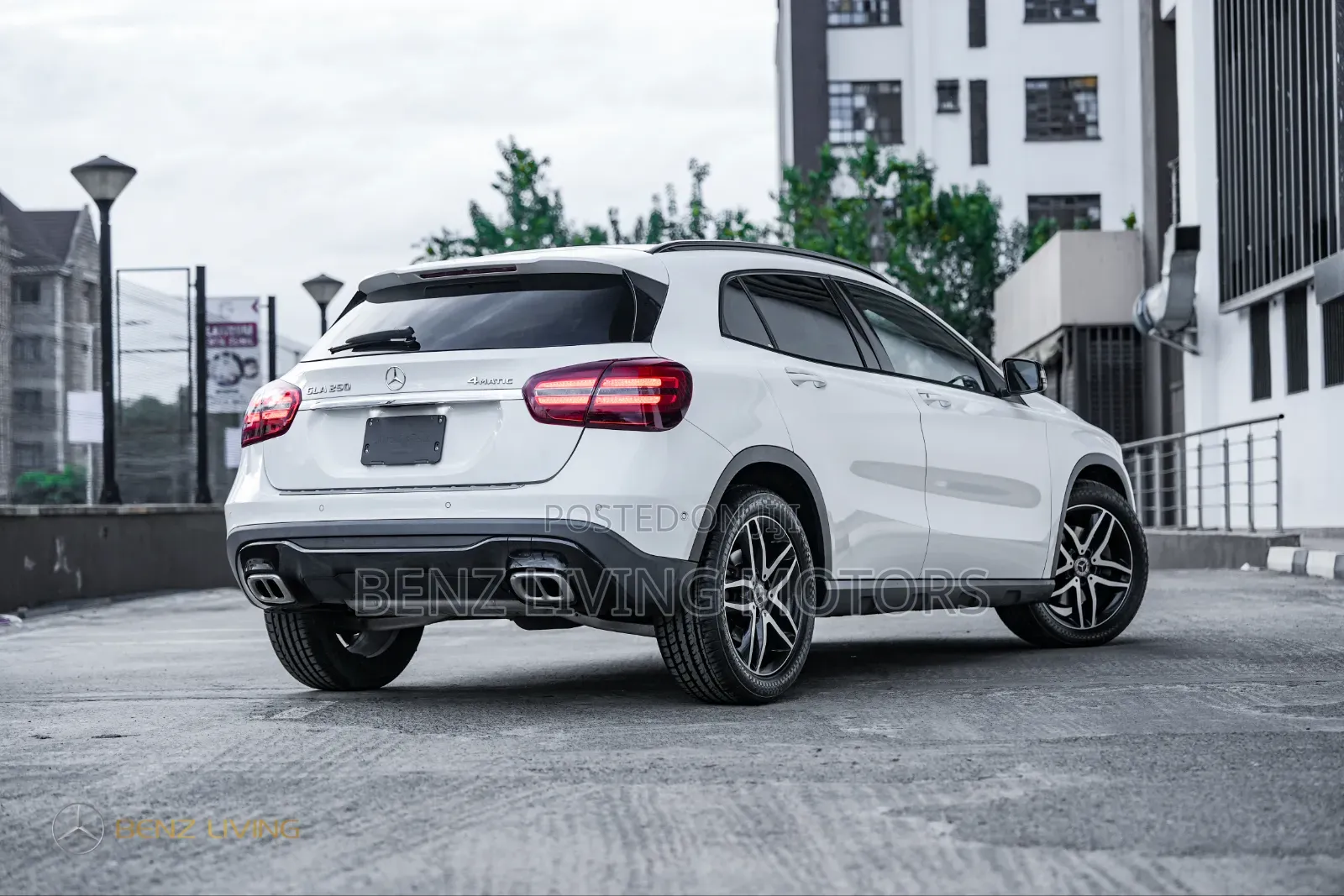 Mercedes-Benz GLA-Class 2019 White