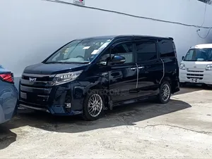 Toyota Noah 1.8 FWD Hybrid (7 seater) 2019 Blue