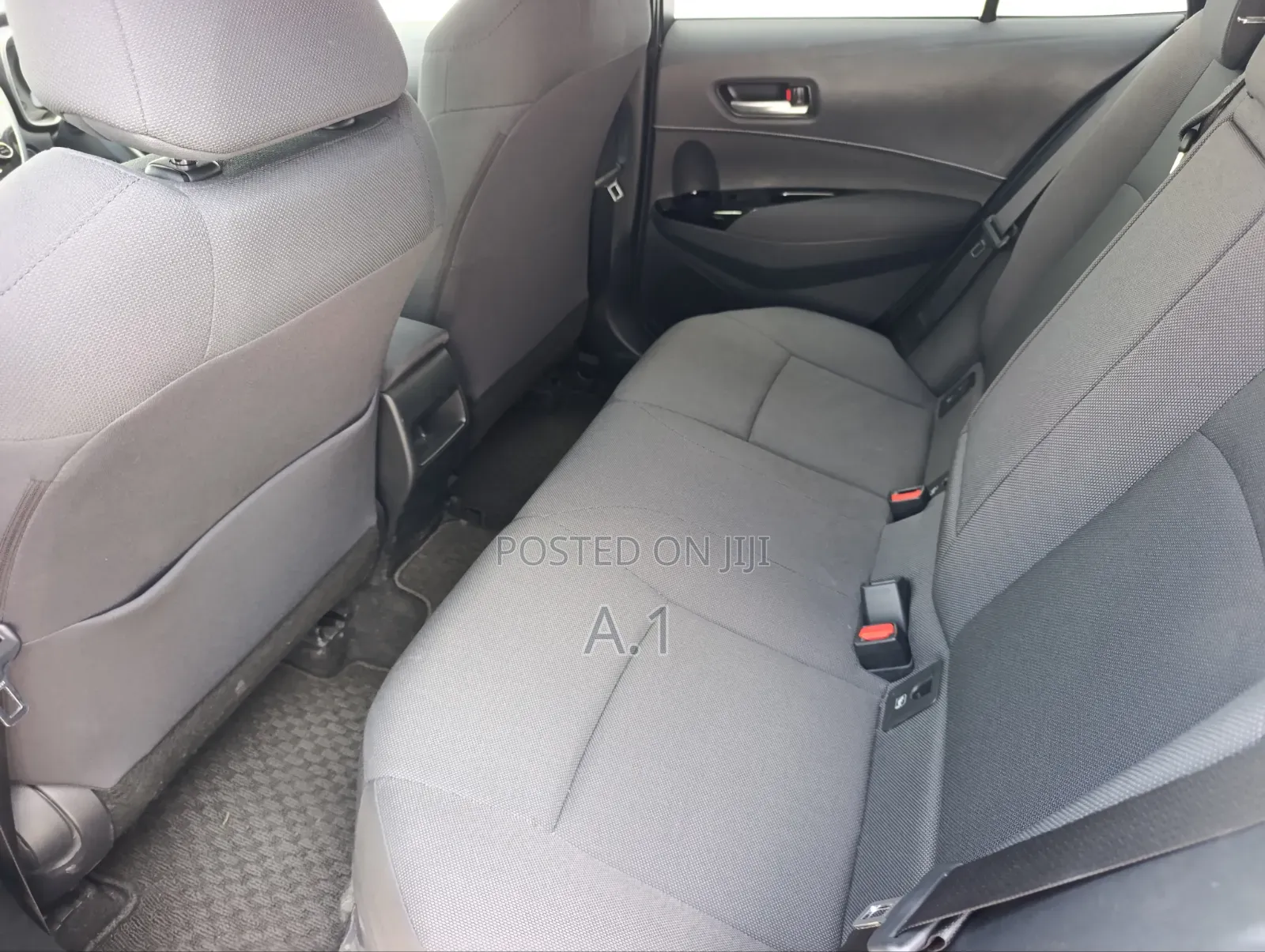 Toyota Corolla XSE (1.8L 4cyl 2A) 2019 Blue
