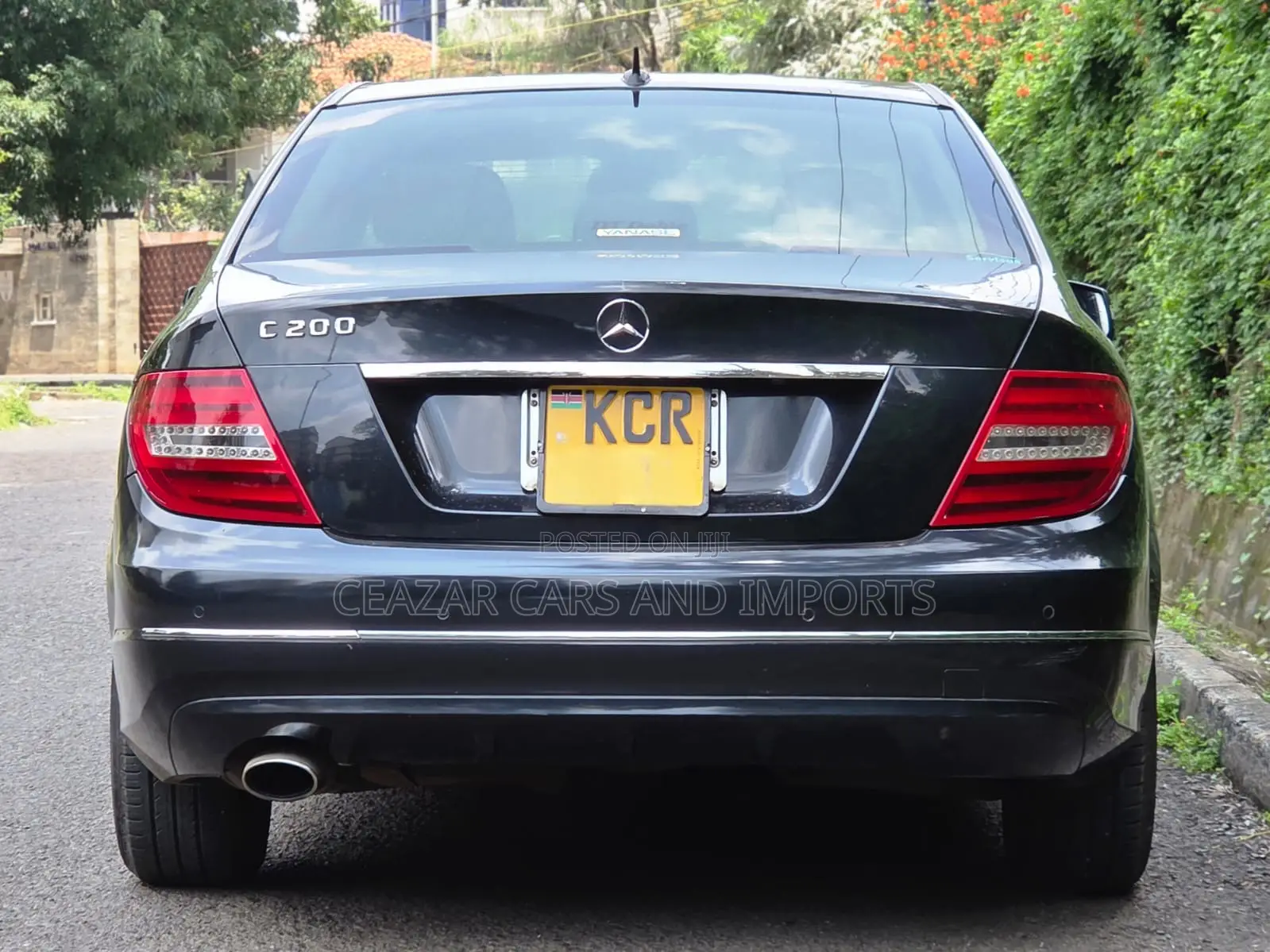 Mercedes-Benz C200 2011 Gray