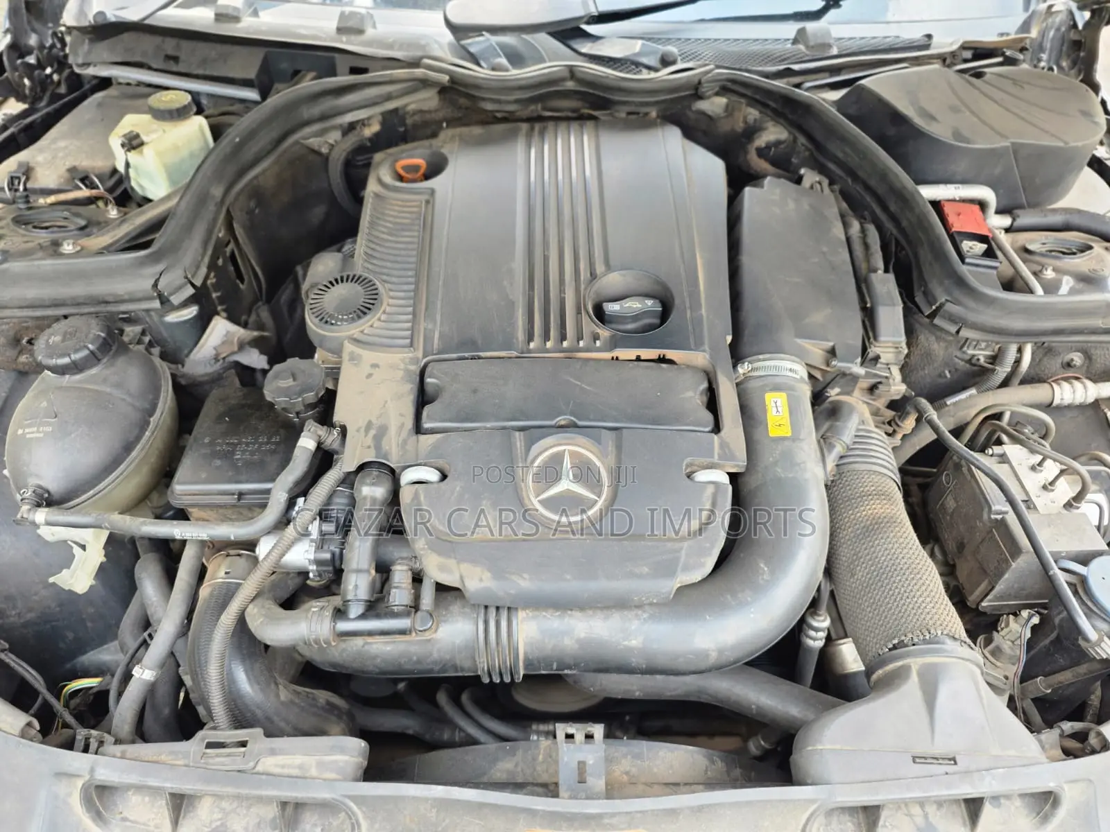 Mercedes-Benz C200 2011 Gray