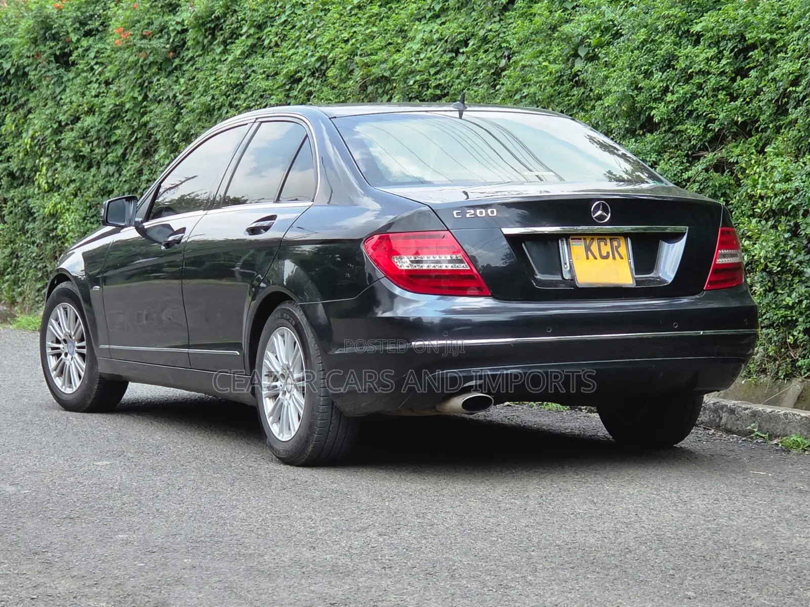 Mercedes-Benz C200 2011 Gray