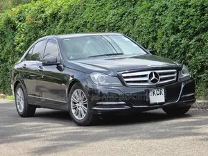 Mercedes-Benz C200 2011 Gray