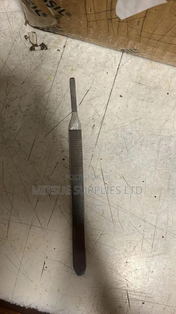 A Dozen Scalpel Handle Size 4