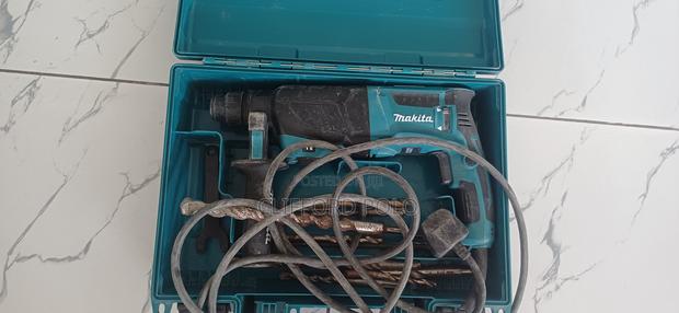 Makita Hr2630 Hammer Drill