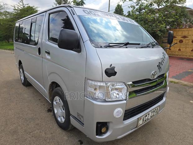 Toyota HiAce 2014 Grey - thumbnail 3