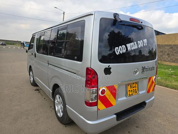 Toyota HiAce 2014 Grey - thumbnail 4
