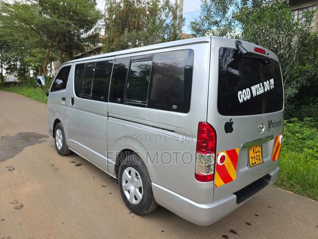 Toyota HiAce 2014 Grey - thumbnail 6