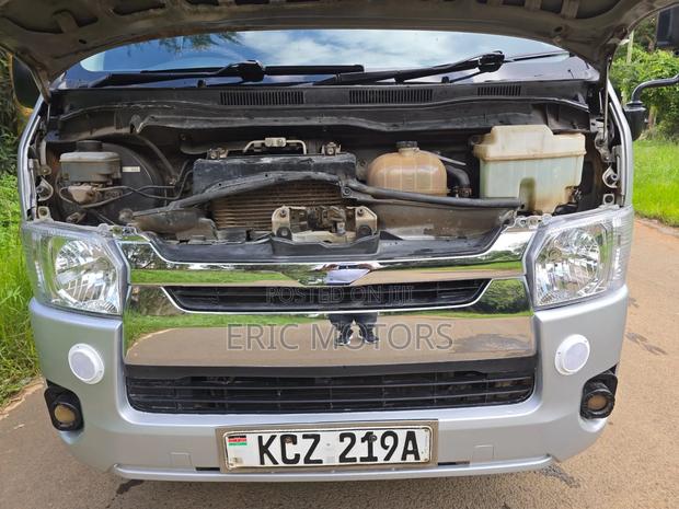 Toyota HiAce 2014 Grey - thumbnail 11
