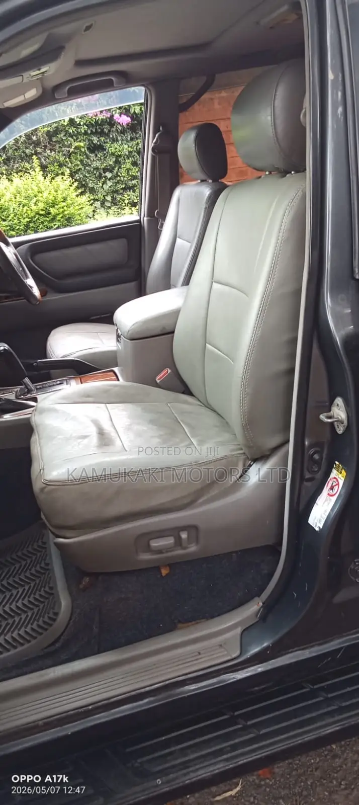 Toyota Land Cruiser 2005 Gray