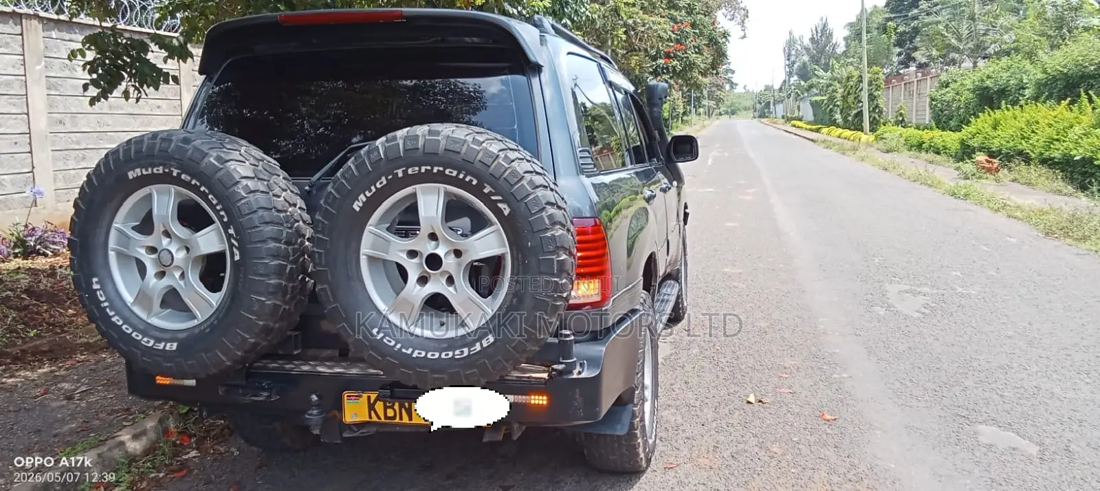 Toyota Land Cruiser 2005 Gray