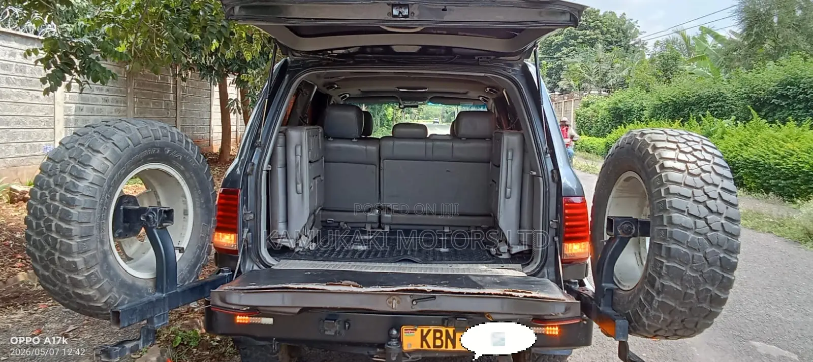 Toyota Land Cruiser 2005 Gray