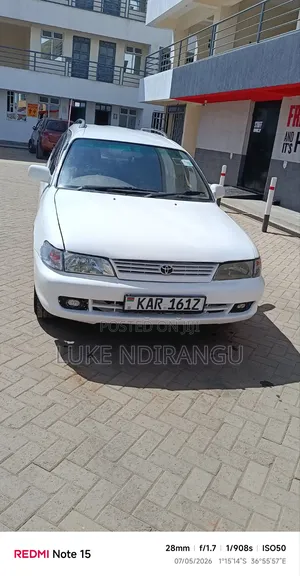 Toyota Corolla II 1999 White