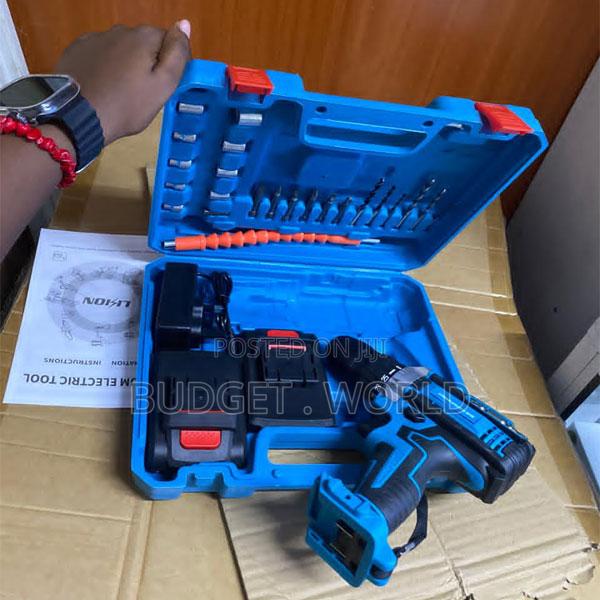 Makita 21v Compact Cordless Drill Driver for Diy Projects