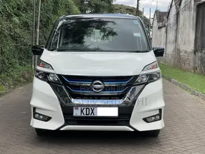 Nissan Serena 2019 White