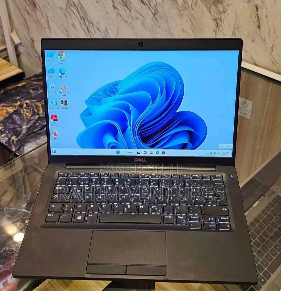 Laptop Dell Latitude 7390 8GB Intel Core i5 SSD 256GB