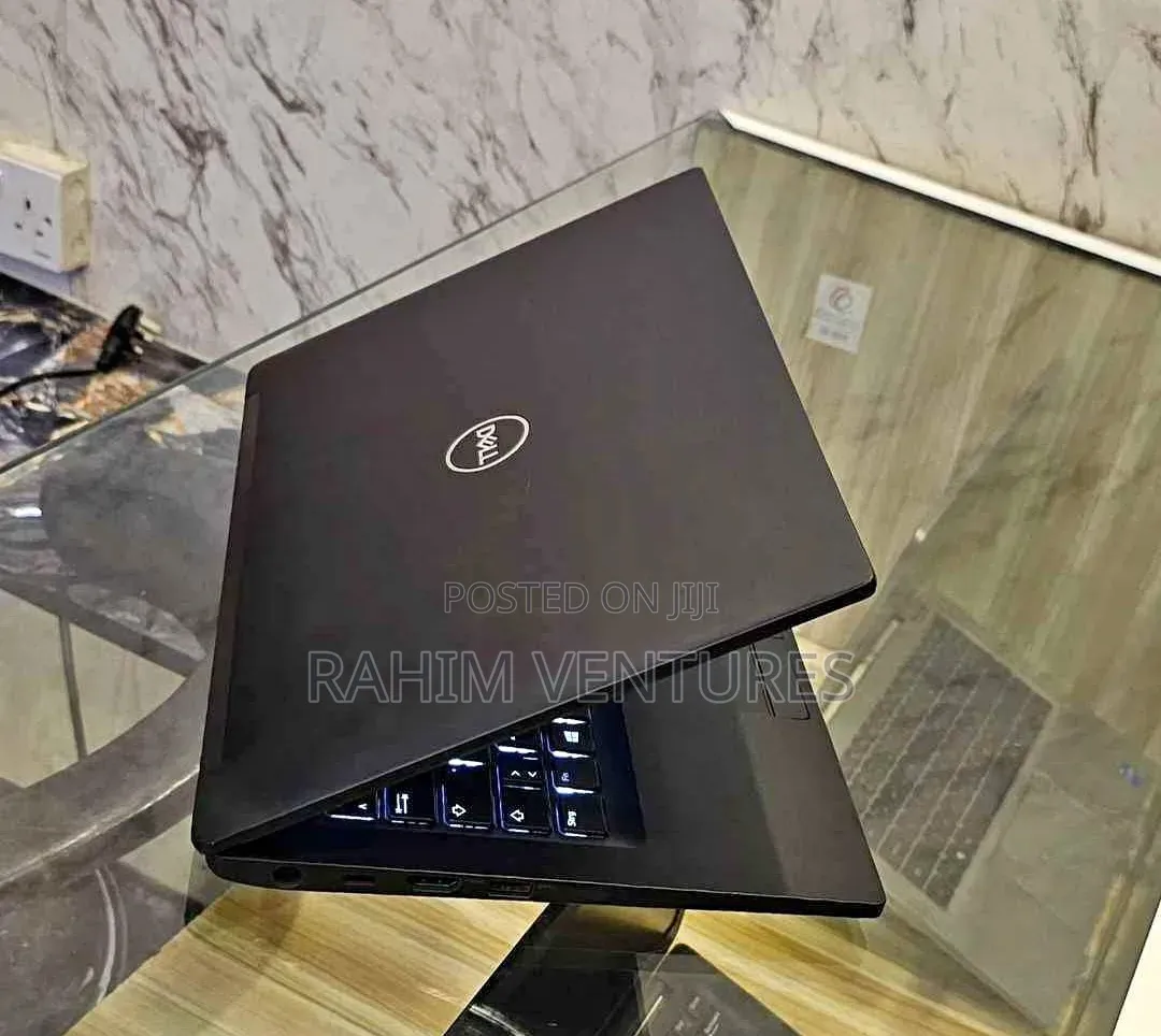Laptop Dell Latitude 7390 8GB Intel Core i5 SSD 256GB