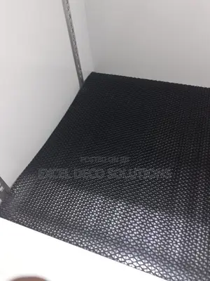 Anti Slip S Mat for Bathroom and Poolside Flooring