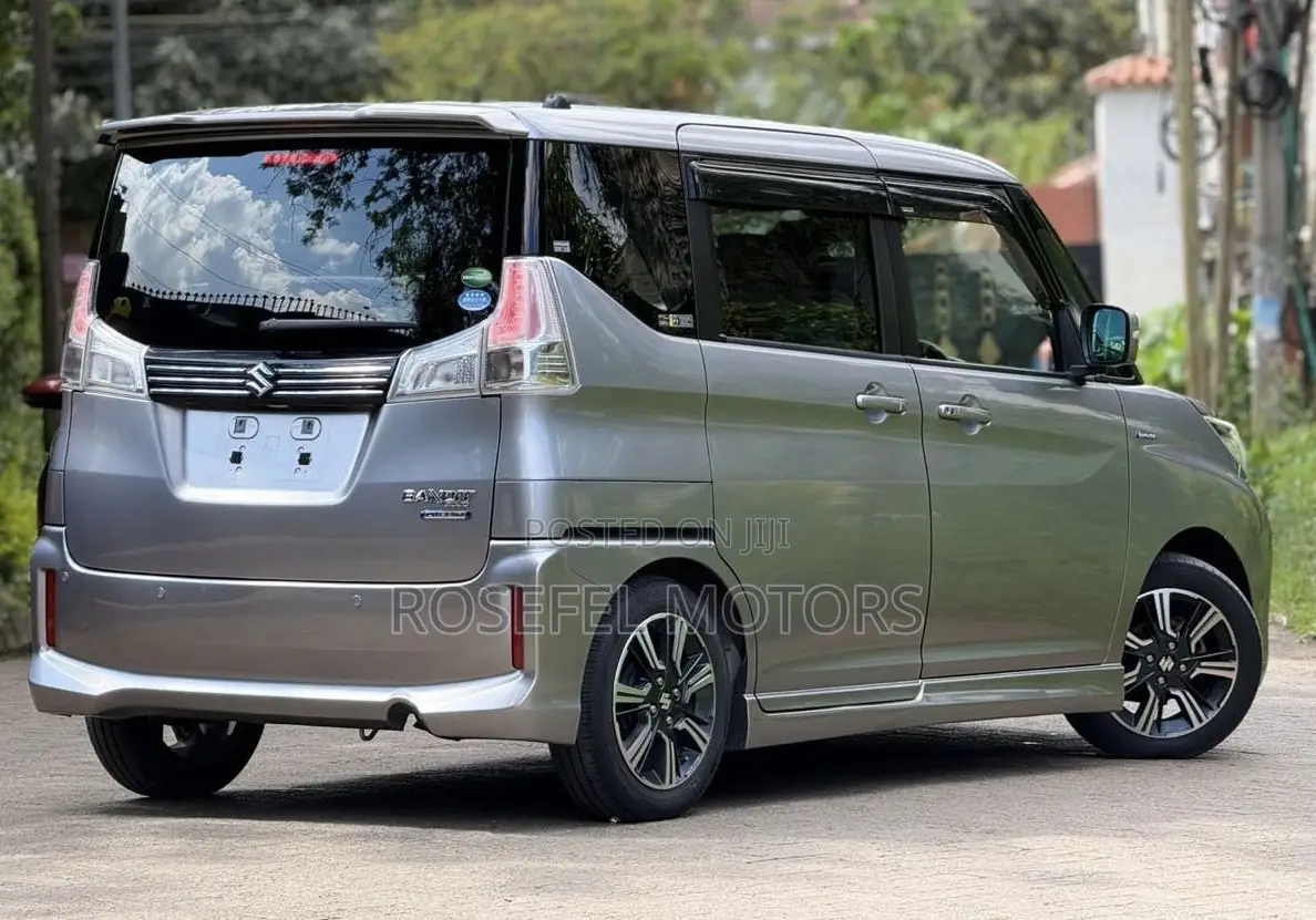 Suzuki Solio Bandit Hybrid MV 2019 Silver