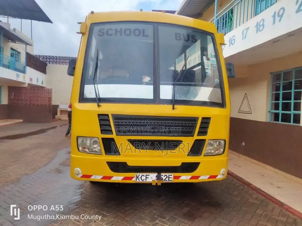 Foton U10 2014 Yellow