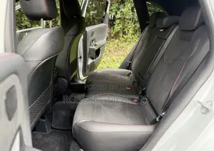 Mercedes-Benz B-Class B180 Petrol 2019 Silver