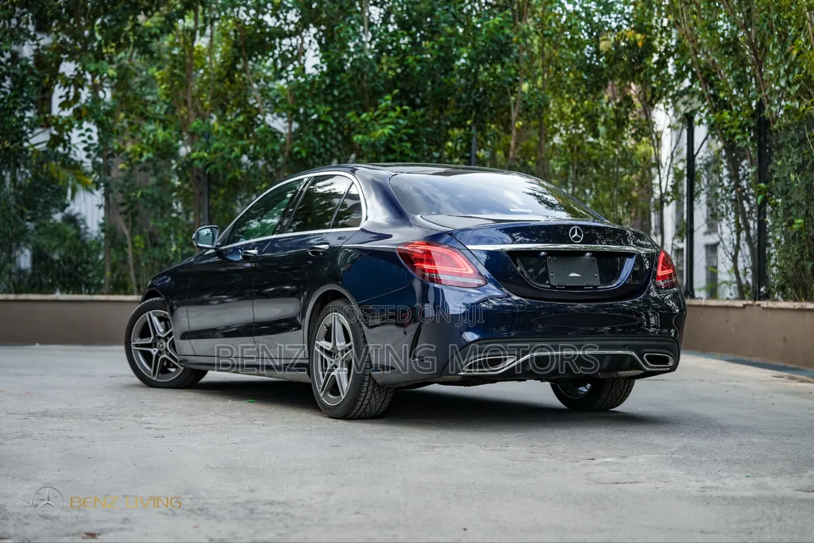 Mercedes-Benz C200 2019 Blue