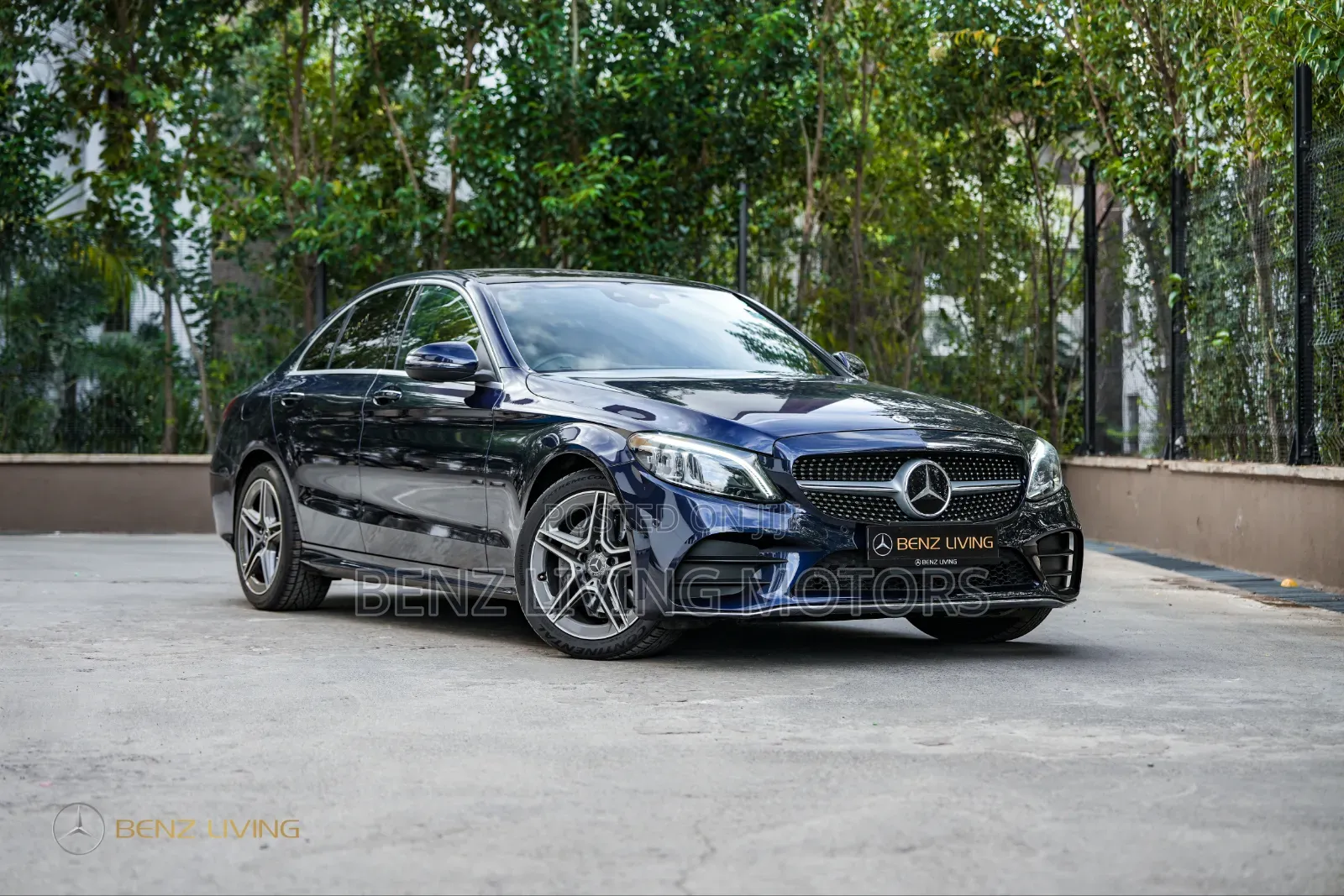 Mercedes-Benz C200 2019 Blue