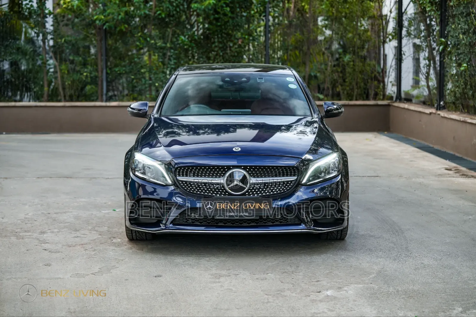 Mercedes-Benz C200 2019 Blue