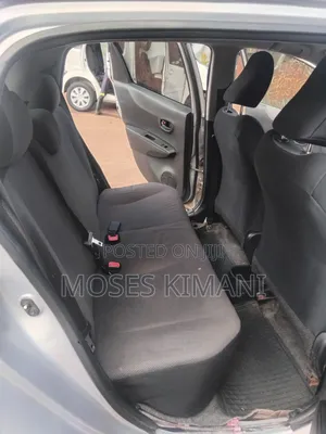 Toyota Vitz 1.0 FWD 5dr 2013 Silver