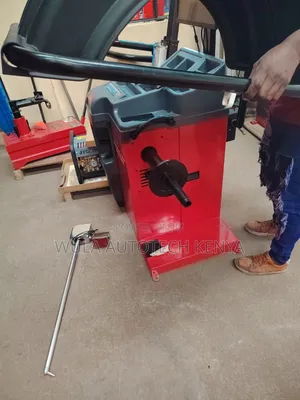 Heavy Duty, Tyre Centre and Industrial Use Wheel Balancing S-909 Wula