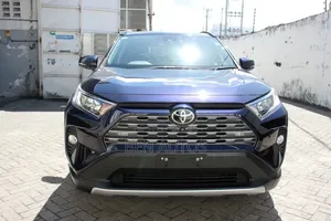 Toyota RAV4 2020 Blue